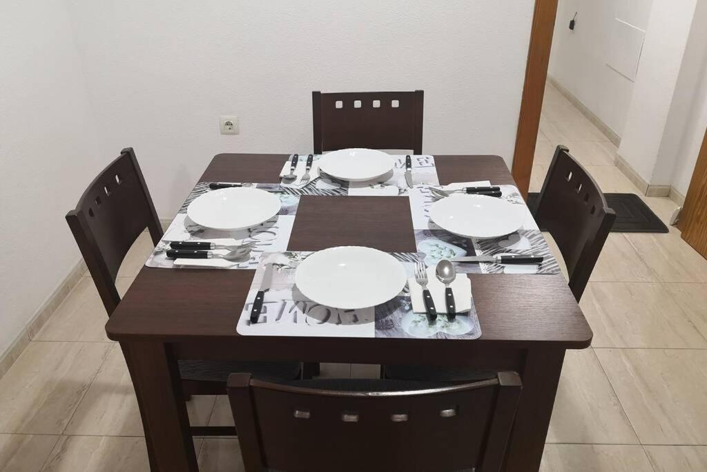 Centro Roquetas 5 Minutos De La Playa En Coche Garaje Solo Si Esta Disponible Apartment Roquetas de Mar Luaran gambar