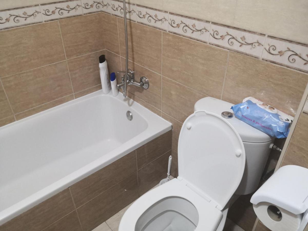 Centro Roquetas 5 Minutos De La Playa En Coche Garaje Solo Si Esta Disponible Apartment Roquetas de Mar Luaran gambar